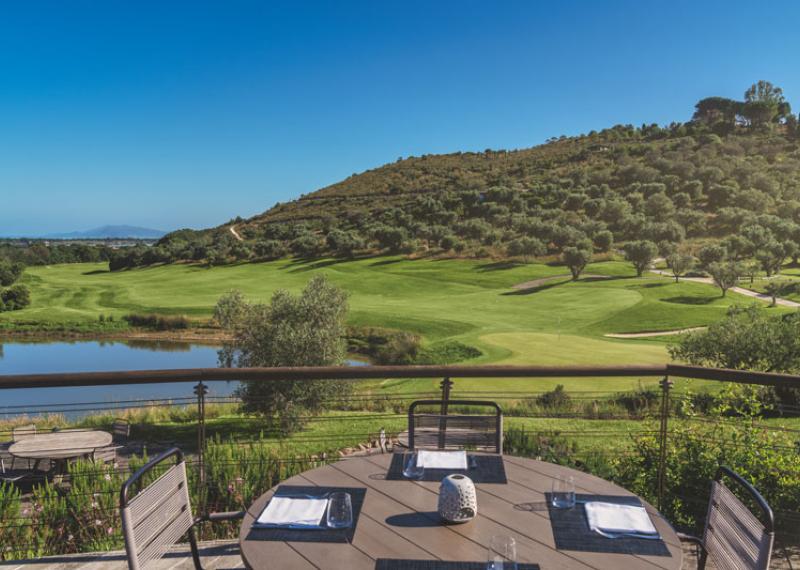 Ristorante con vista sul campo da golf dell'Argentario