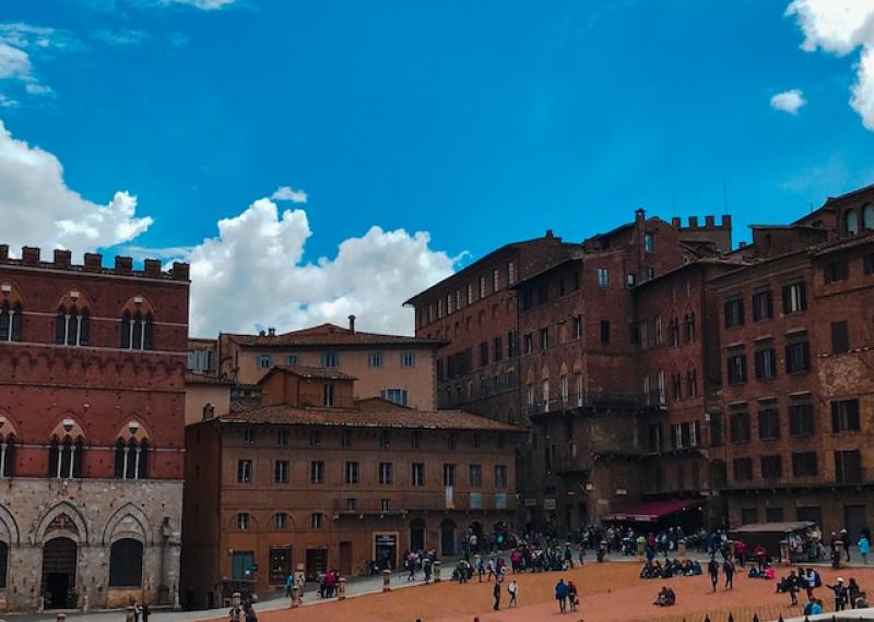 Siena Piazza del Campo seen from the side