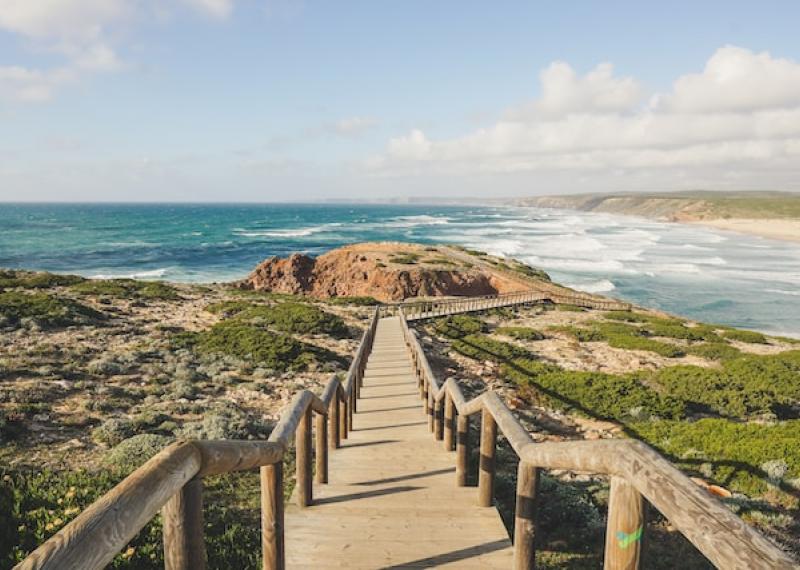 Coast in Algarve with direct pier to the beach