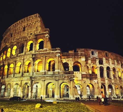 Tour notturno di Roma golftourexperience
