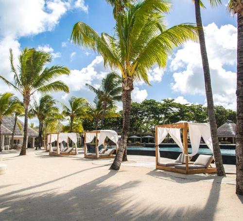 Anahita Golf & Spa Resort Piscina e Spiaggia del Resort