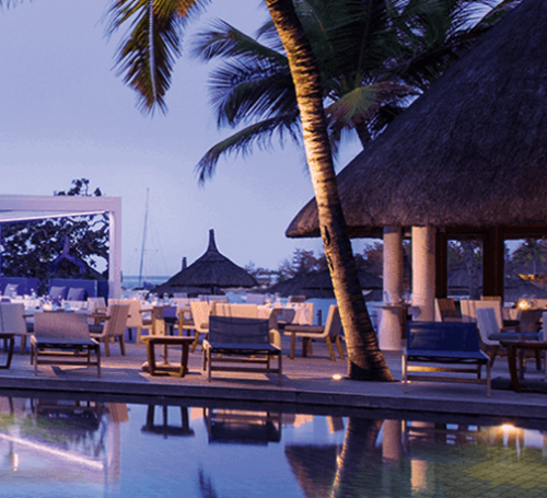 Constance Belle Mare Plage vista piscina e bar